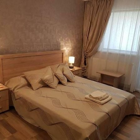 Casa Mirage 2 Apartment Крайова Екстериор снимка